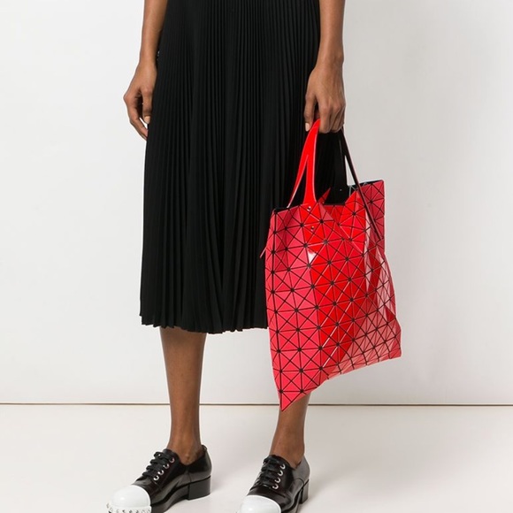 Issey Miyaki Bao Bao Prism Bi-Texture Tote - Picture 11 of 13